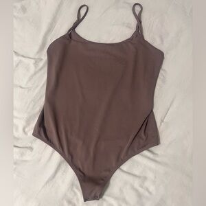 ✨NWOT✨Express Chocolate Brown Bodysuit